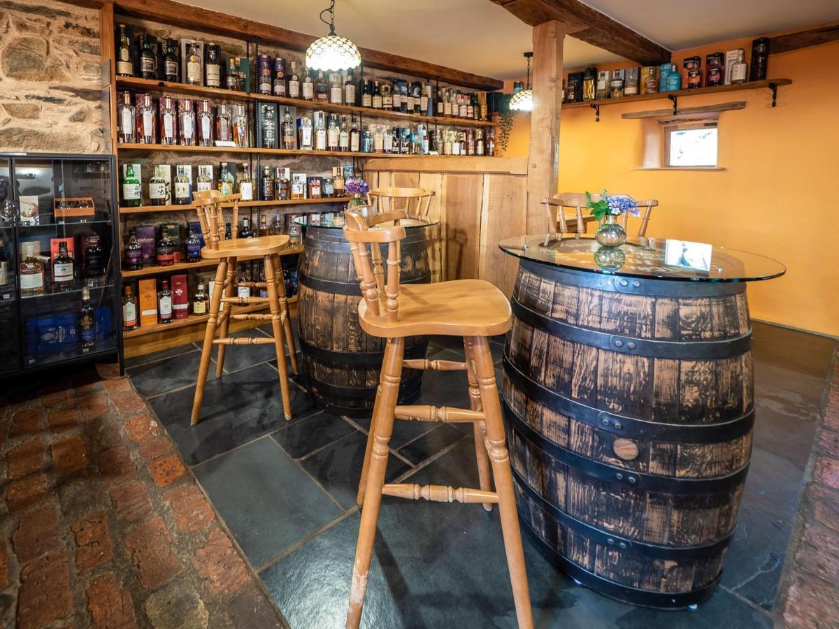 מלון Whitbeck The Wayside And Whisky Barn מראה חיצוני תמונה